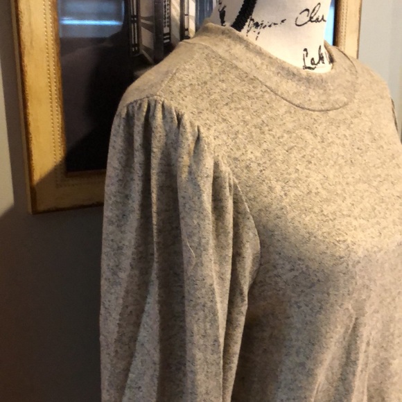 Perfect Peach Puff-Sleeved Brushed Hacci Top - Picture 3 of 8